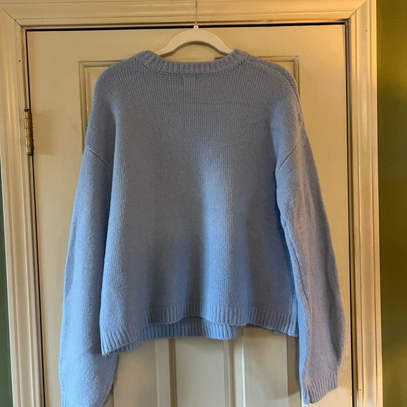 Bow Sweater - Picture 3 of 3